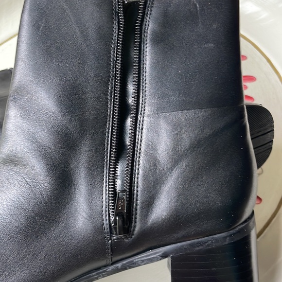 Brand new black, leather booties size 10M by Saint Johns Bay - Picture 9 of 13